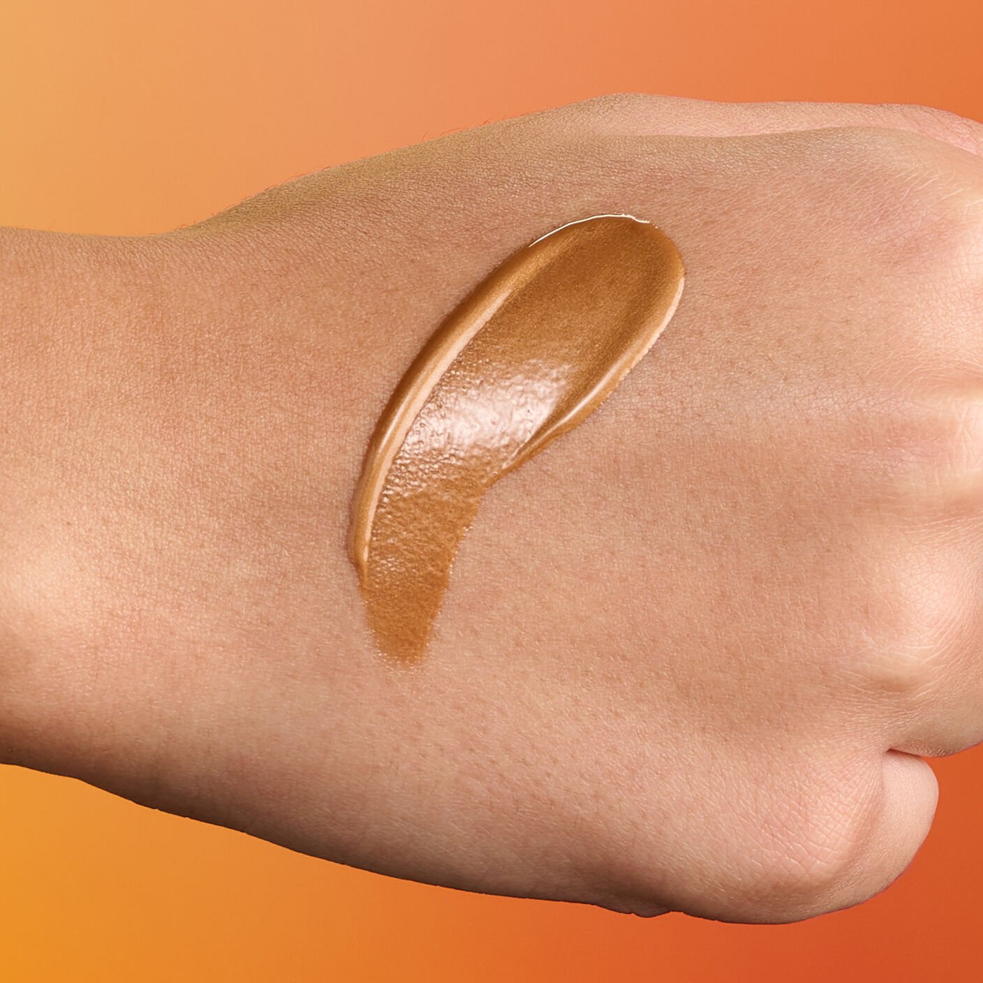 Peptide-infused bronzing color serum drops | Drunk Elephant